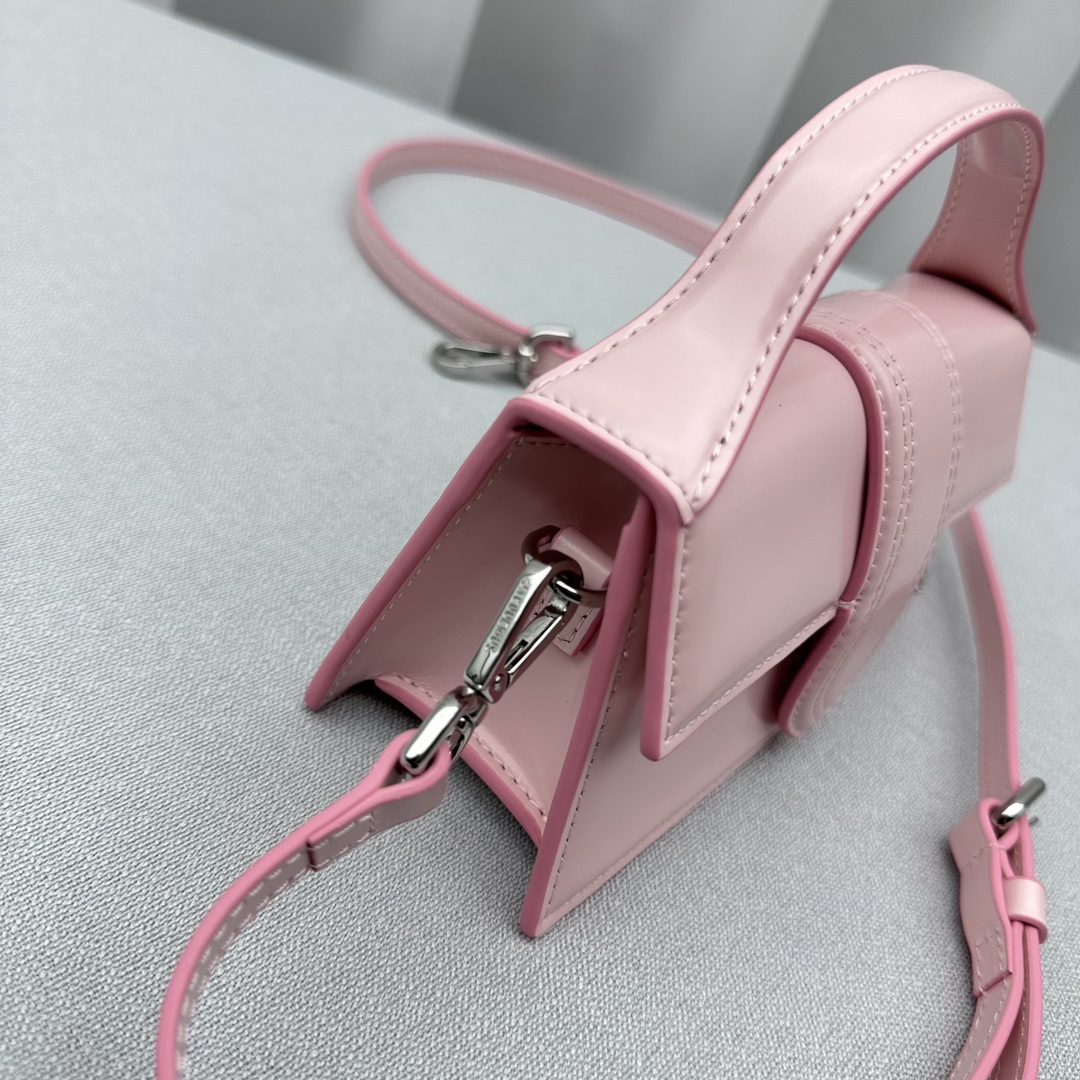 Jacquemus Satchel Bags